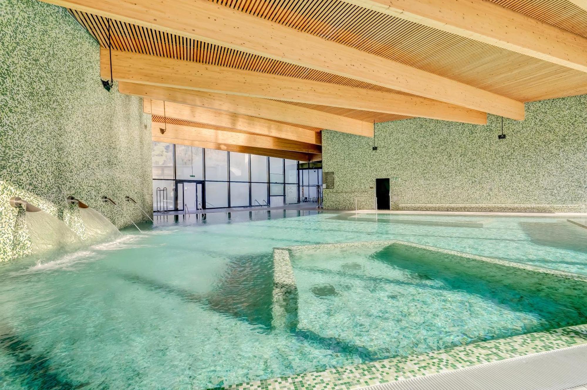 Hotel Cailler & Bains De La Gruyere Charmey Kültér fotó