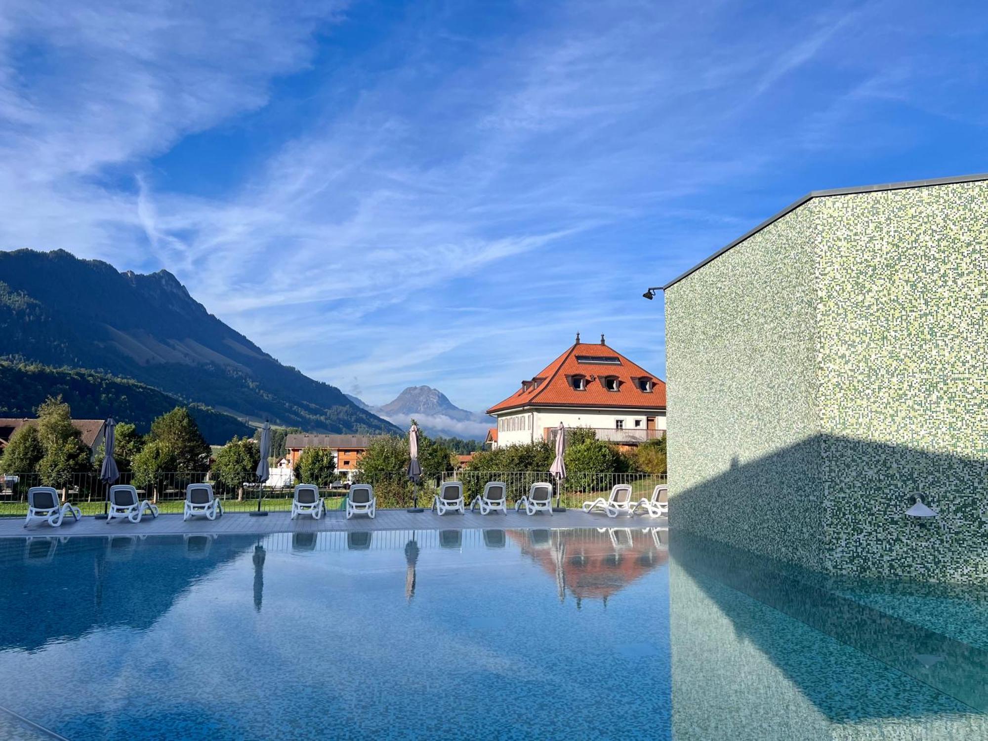 Hotel Cailler & Bains De La Gruyere Charmey Kültér fotó
