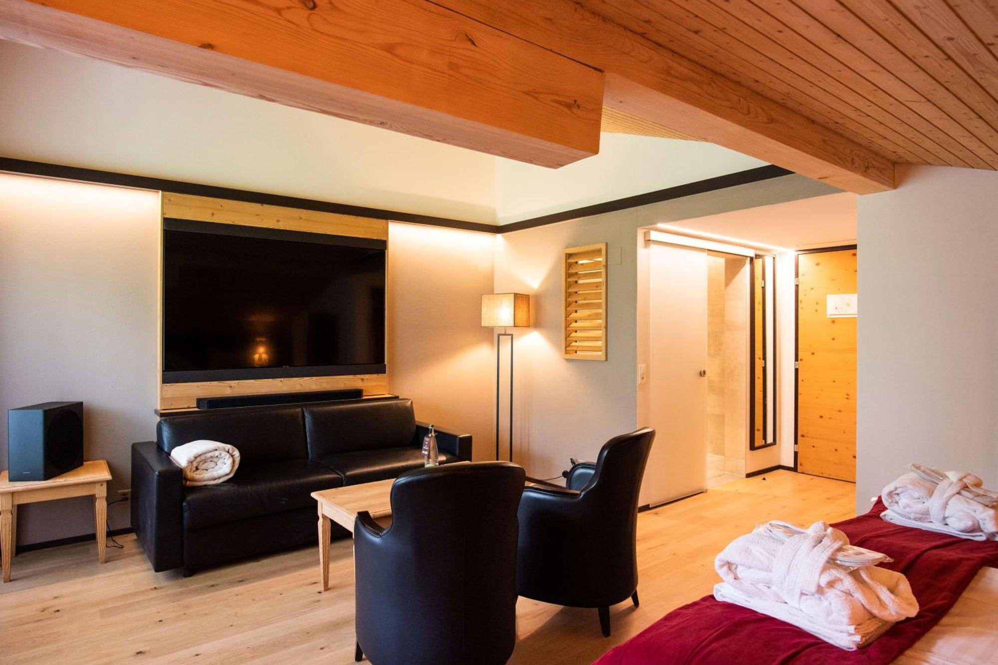 Hotel Cailler & Bains De La Gruyere Charmey Kültér fotó
