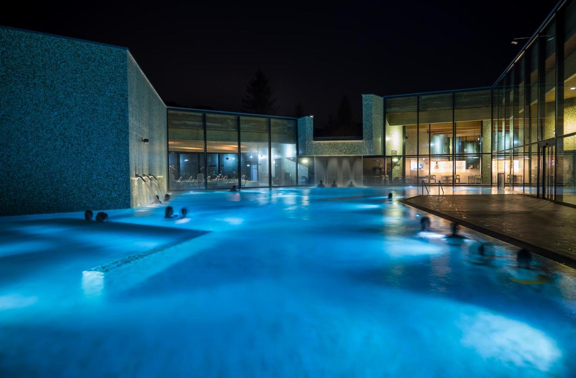 Hotel Cailler & Bains De La Gruyere Charmey Kültér fotó