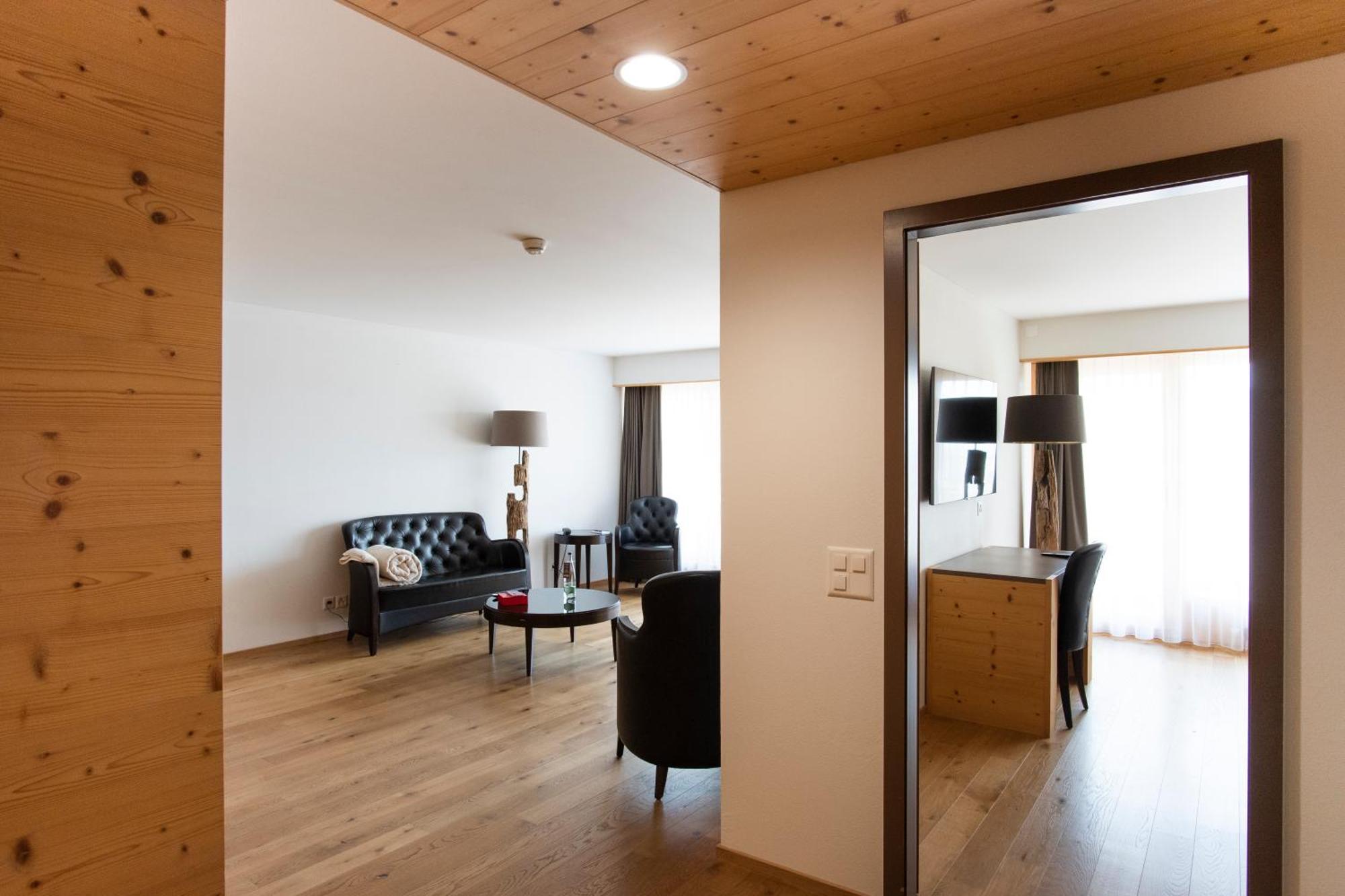 Hotel Cailler & Bains De La Gruyere Charmey Kültér fotó